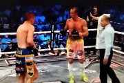🥊 Pablo Corzo cayó por puntos ante el ruso Silyagin, pero dejó todo en el ring