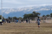 📰 Villa Eumelia ganó el clásico del sur ante el Tomba
