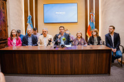 Trabajadores públicos percibirán un bono especial de $120.000