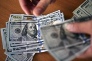 El dólar minorista cotiza a $1.485 y el mayorista tocó el techo de flotación