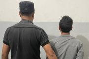 LO APREHENDIERON POR EXHIBICIONES OBSCENAS EN PLAZA 25 DE MAYO