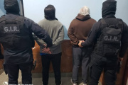 SECUESTRAN ELEMENTOS Y DETIENEN A DOS PERSONAS EN POMÁN