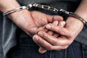 RATIFICAN LA DETENCIÓN DE UN HOMBRE QUE RETUVO CONTRA SU VOLUNTAD A SU EX PAREJA Y A SU HIJO
