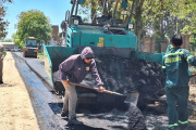 El intendente Raúl Barot recorrió las obras de asfalto que transforman Los Altos