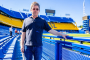 Noel Gallagher fue a visitar La Bombonera antes de los shows de Oasis en Buenos Aires