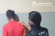 Motoristas aprehendieron a un joven y secuestraron un teléfono celular