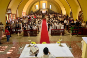 Más de 120 niños recibieron por primera vez a Jesús Eucaristía