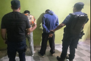 Arrestaron a dos hombres con una columna robada en Valle Viejo