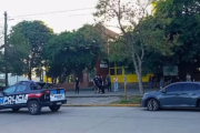 UN ALUMNO ENTRÓ ARMADO A UNA ESCUELA DE SANTA FE Y MATÓ A UN COMPAÑERO