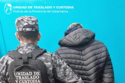 Efectivos policiales trasladaron a un hombre al Servicio Penitenciario