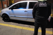 En el barrio Parque Norte efectivos policiales secuestraron un automóvil requerido por la Justicia de la Provincia de Tucumán