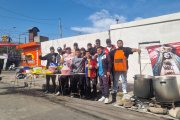 ACCIÓN SOLIDARIA EN VILLA CUBAS: INTEGRANTES DE LA FACCIÓN LLEVARON ADELANTE UN GRAN GESTO CON LOS VECINOS