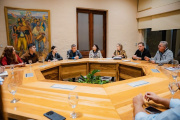 El Gobernador dialogó con proveedores mineros de Tinogasta para fortalecer su participación en la actividad