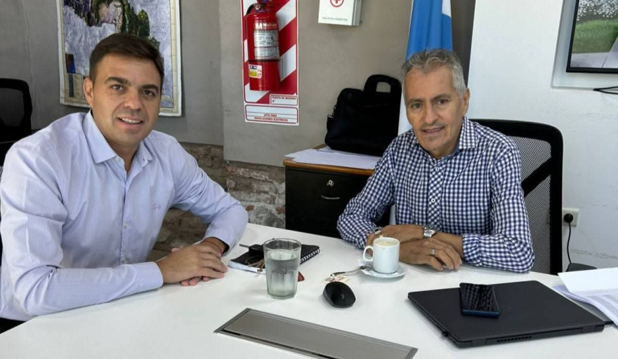EL INTENDENTE RAÚL BAROT ANALIZÓ LA SITUACIÓN FINANCIERA DEL MUNICIPIO Y EL PROCESO PARITARIO CON GREMIOS.