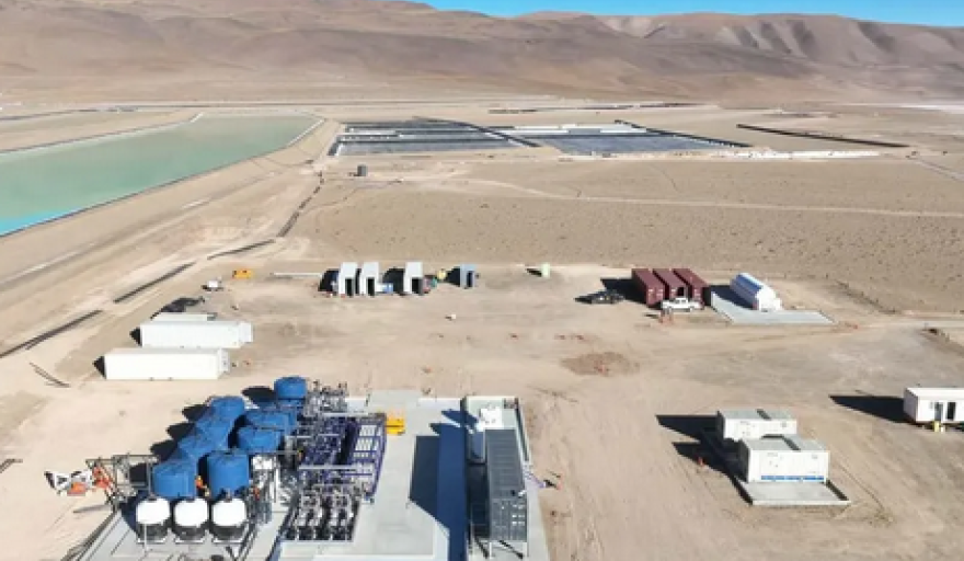 Recuperación del recurso hídrico en Fiambalá tras el vuelco de camión con salmuera