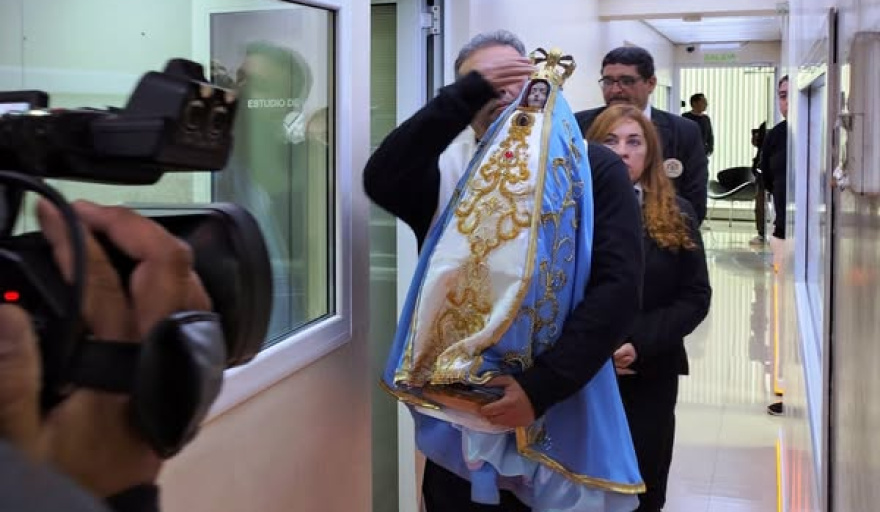 La imagen peregrina de la Virgen inició sus visitas preparando las fiestas de diciembre